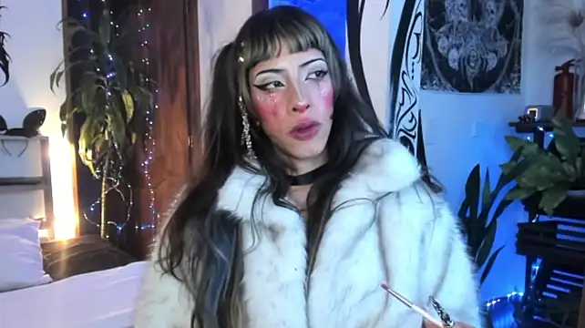 GoreDolly - GIVE US A HANDJOB BBY!😏🤤