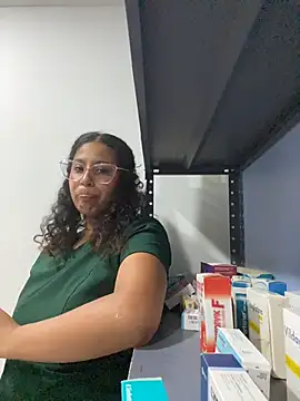 Chloefixxx - GO FOR UR DILDO... WE WANNA BE INTO U