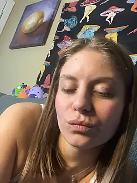 KatelynBabbyy - Strip me naked!!