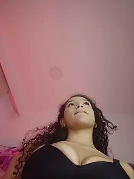 Anahi22