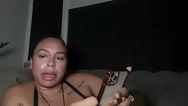 AriesBaddiee_ - win 5 mins toy control