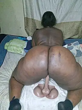 AdelaideT - Pussy fuck all naked