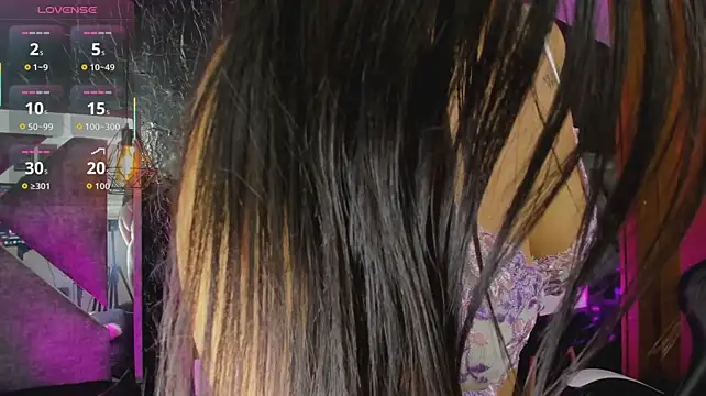 Sharon_Loveee - BYE TOP + BOUNCE BOOBS WITH OIL 🍒🫦