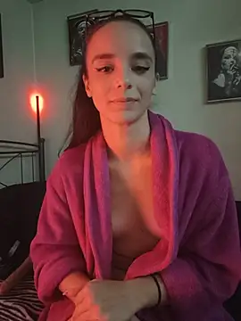 Realzenia - Strip Show....!!! WITH BLOWJOB