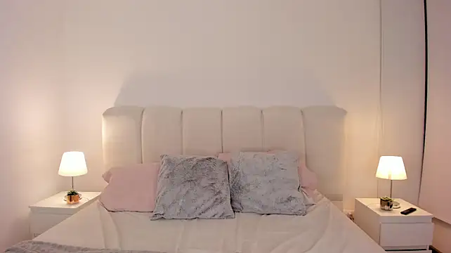 Miss_sofyy - all naked and oil breats