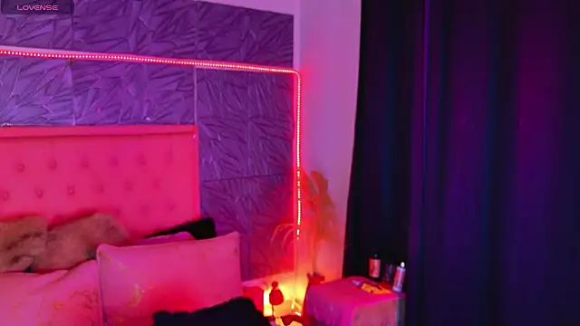 Macasweet - shake ass naked 500