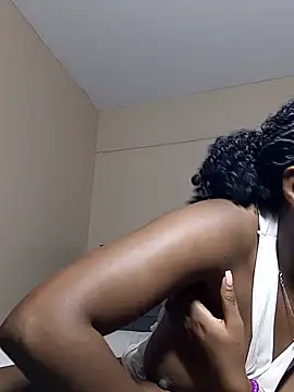 Hot_Ivy_cuople