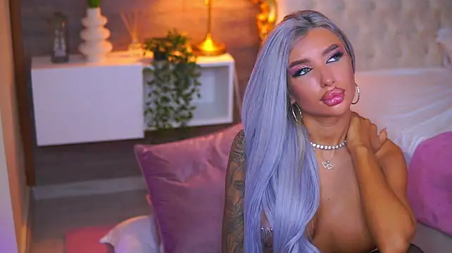 Juicy_Jessye - Reverse Cowgirl😈😈