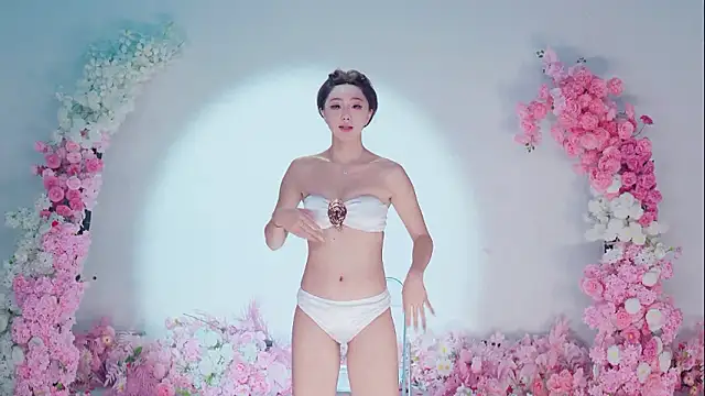 Luckygirls-339 - 泡泡的大奶茶~ 继续升级舞蹈