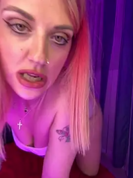 Alessia-Bloom - Finger ass +2 min control best tipper