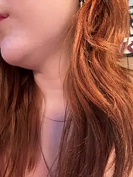 Freaky__Nikki - CUM NEAR URINAS :P