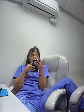 Mia_Alanna