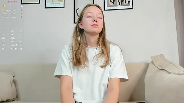 PatricaBellitti - Teasing my T-shirt
