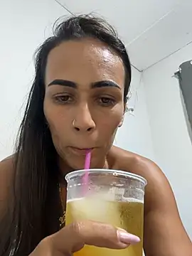 Girl_docinho - Plug Anal e mostrando o CÚ aberto !!!!!!