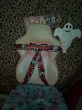 KatalinaTheStar - OIL EVERYWHERE