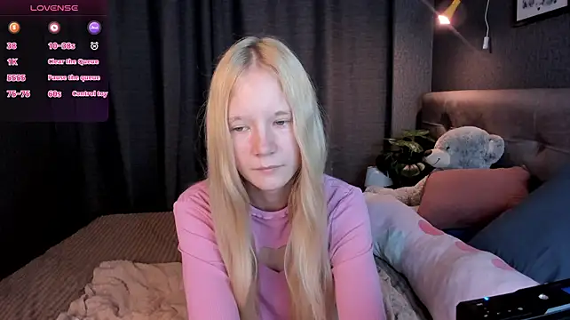 Asya_Almost - tease with my breast close to cam