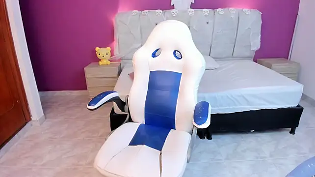 Littlee_Noemi - VIBE AND CONTROL MY SWEET PUSSY X2MIN