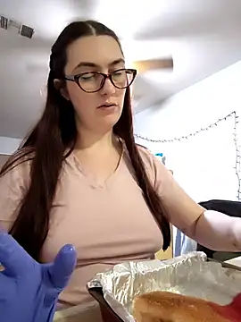 LaylaLucis - 🧴 Lotion Titties Up🍒 Top Off 5 Min