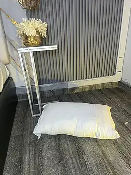 KatheOlson - ride dildo + cum
