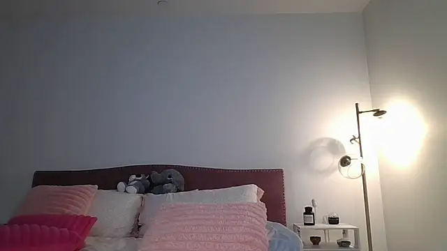 NicoleSarahX - Time to get naked