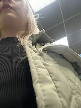 MerlinDave - Finger pussy/naked✌️🥵😋
