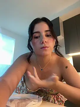 Natasha-28 - spank ass 😈