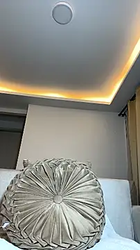 Naiagilss - Ride your hard cock mm