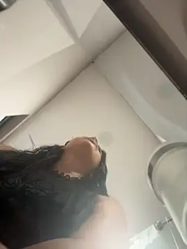 Sara-Castillo - FUCK PUSSY IN PUBLIC + CREAMY