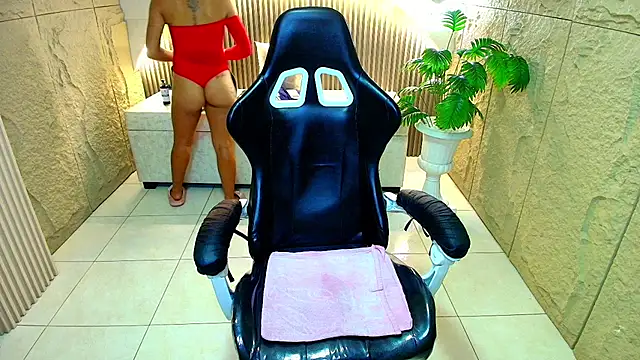 Tiffany__r - SHOW ASS + OIL