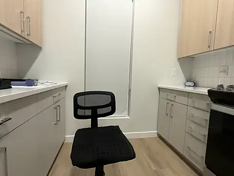 ReeseZen - Drooly dildo suck