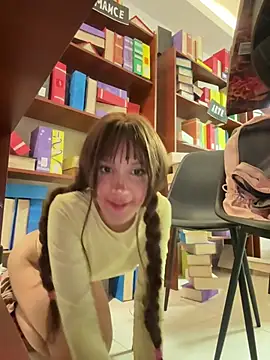 Nunibuu - Sucking harder nipples shh 📚