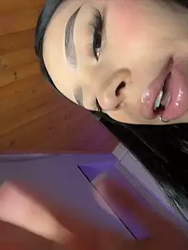 Karina_pink19 - Sit on my face 😍