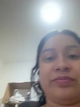 Pretty_Isadora - Silence, people nearby