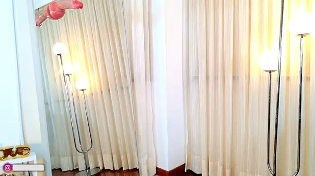 Lissetlong69 - Naughty Blowjob on the mirror