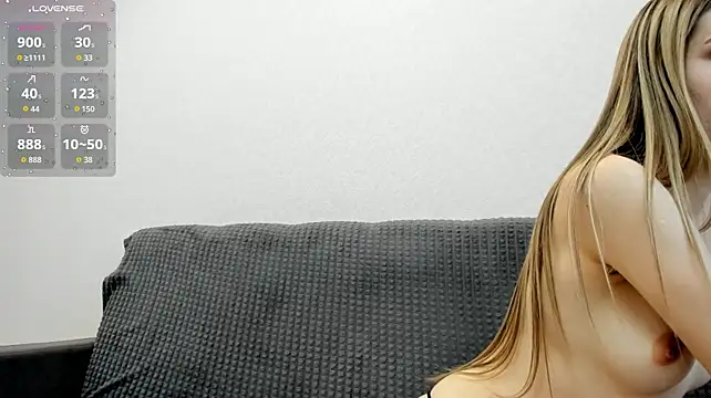 Laura_Evance - Flash pussy