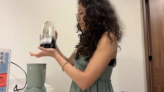 Alicatcua_1 - sin panti 5 min