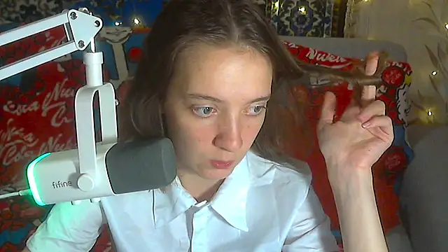 Babychloeshow - Strip to sexy lin for 5 min! 🎒⏱️
