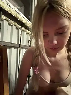 Elsawhere - pants down on knees PUBLIC BALCONY