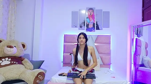 MaddyScarlett - Take off my clothes