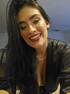 ChloeRem - OPEN LEGS!! Play with clit