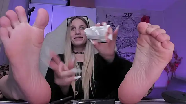 Anna_Fink - 🐷Pet, make your goddess happy 💳💸