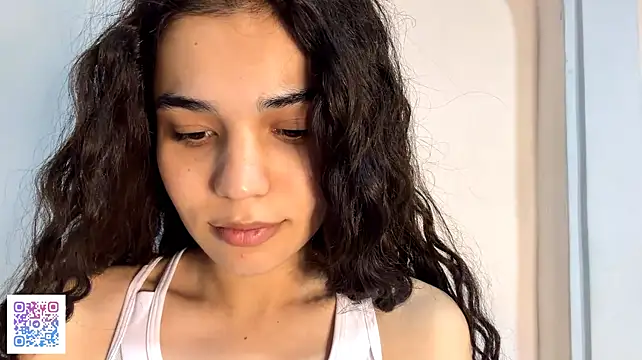 BrendaBennett - Make my nipples hard