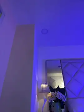 AliciaRoux - Pussy spread & clit play