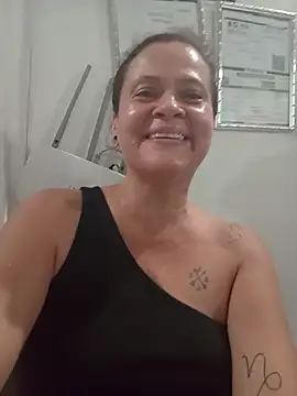 Lilibhet - Quitarme la tanga y plug anal