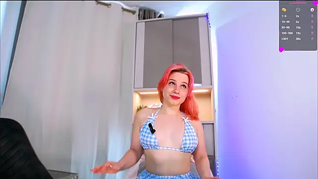 MinaGloww - naked doggy+open pussy
