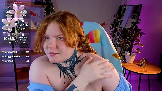 Cassie_xKiss - bare chest