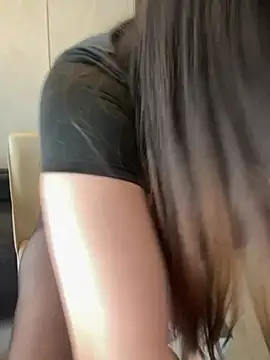 Josephine5566 - 狼牙棒抽插，刷的越多喷水越快，偷偷玩🐳
