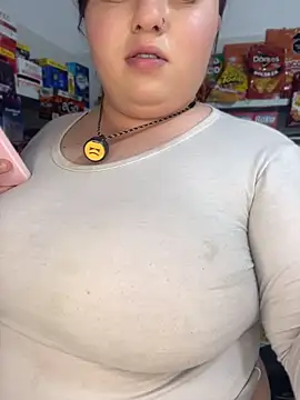 Kitty__pinnk - wet kitty's shirt