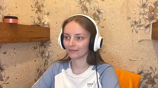 EmyMiu - my hot photo in PM