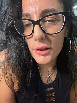 Ivy-Belle-Unfiltered - Pussy spanks x5 no thongs 🐱